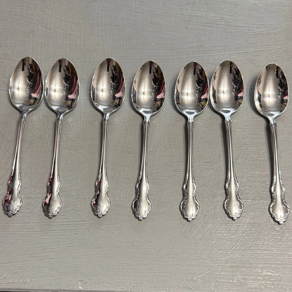 American Airlines Vintage Oneida Community Stainless Steel Set of 8 Spoons